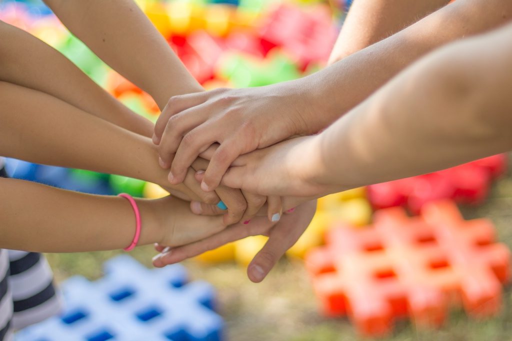En este blog, me gustaría abordar de nuevo las Situaciones de Aprendizaje, pero en esta ocasión orientadas al aprendizaje cooperativo, para que puedas sorprender al tribunal.